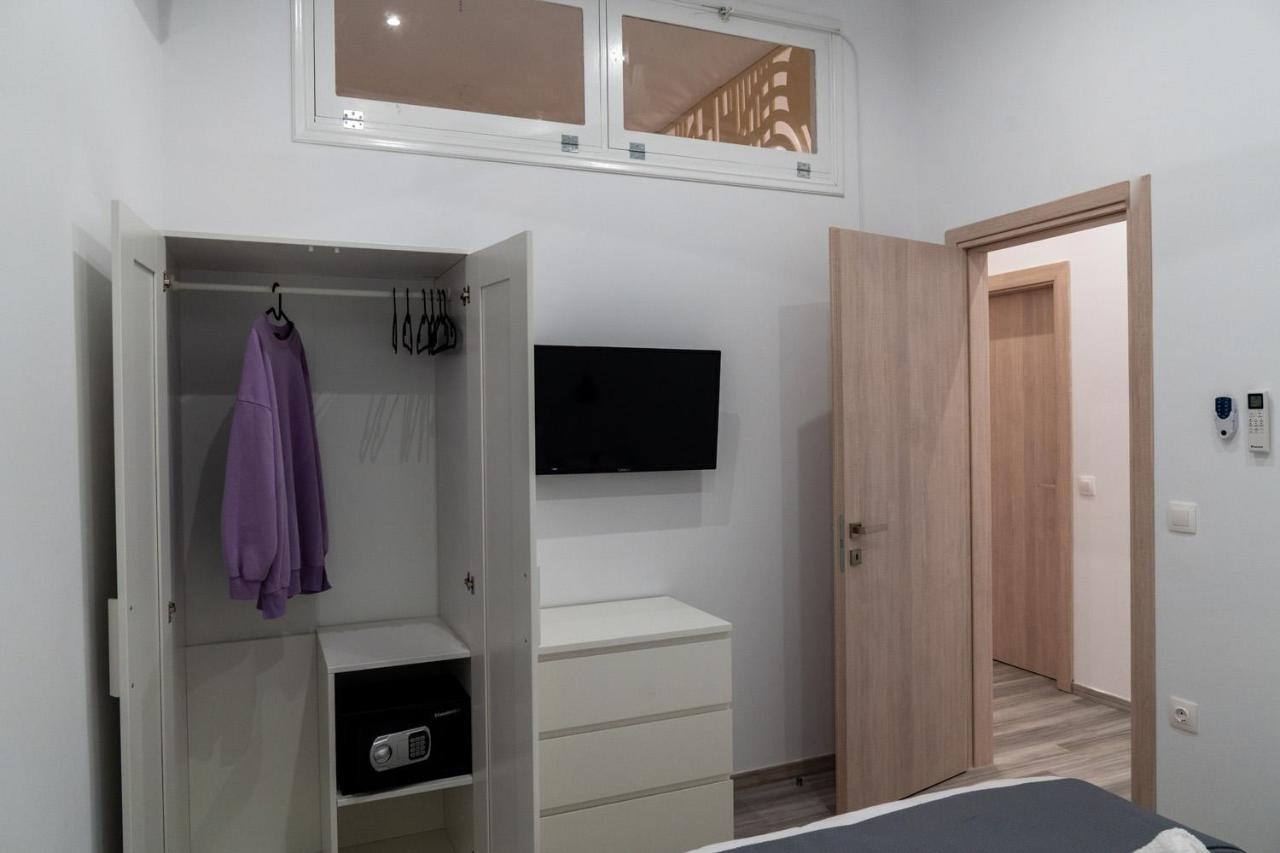 Central Suites Aegina 2 Екстериор снимка