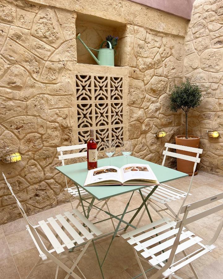 Central Suites Aegina 2 Екстериор снимка